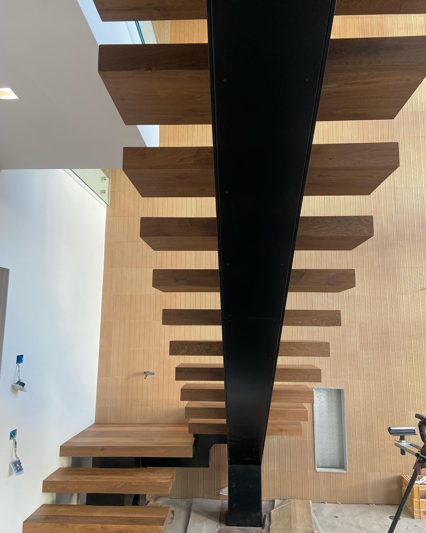 Rivestimento Scale in Legno su Misura - immagine 5